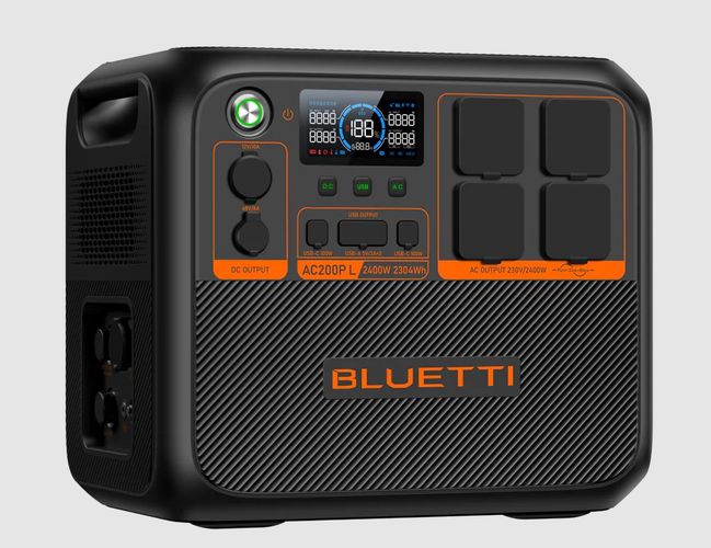 BLUETTI 2400W 2304Wh LiFePO4