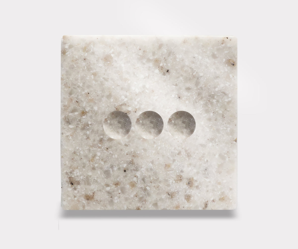 Tripolis sensorinis jungiklis su marmuro ( Tambora ) panele