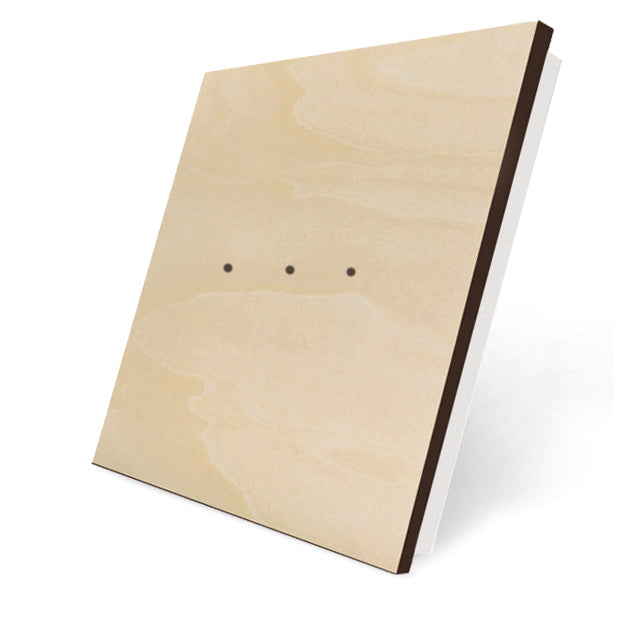 Tripolė natūralaus medžio panelė (be jungiklio)