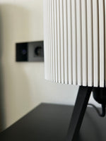 LUMINA Tripod – modernus stalo šviestuvas