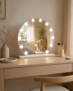 Kosmetinis LED veidrodis Celeste 2 baltu rėmu 50 × 47 cm